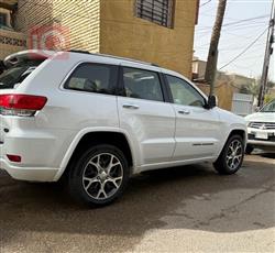 جيب جراند شيروكي